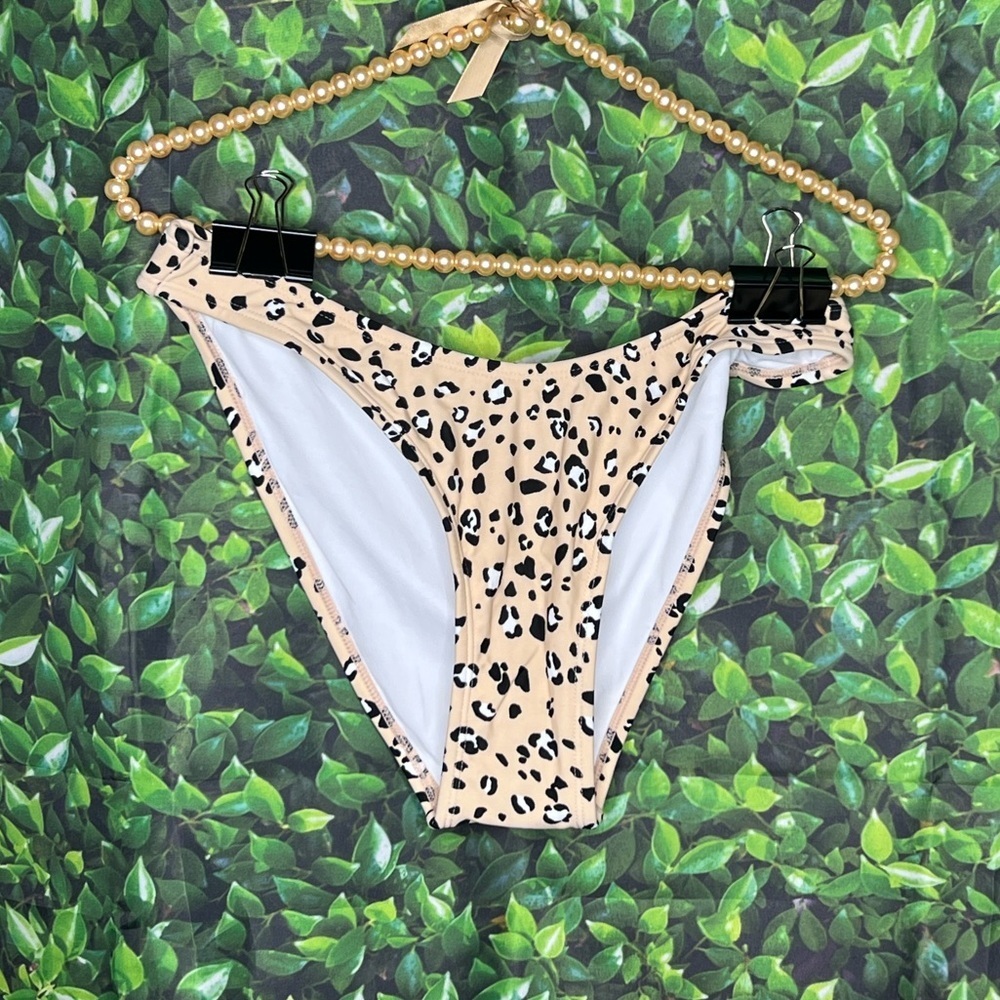 NWOT XHILARATION CHEETAH PRINT BIKINI BOTTOMS SIZE L